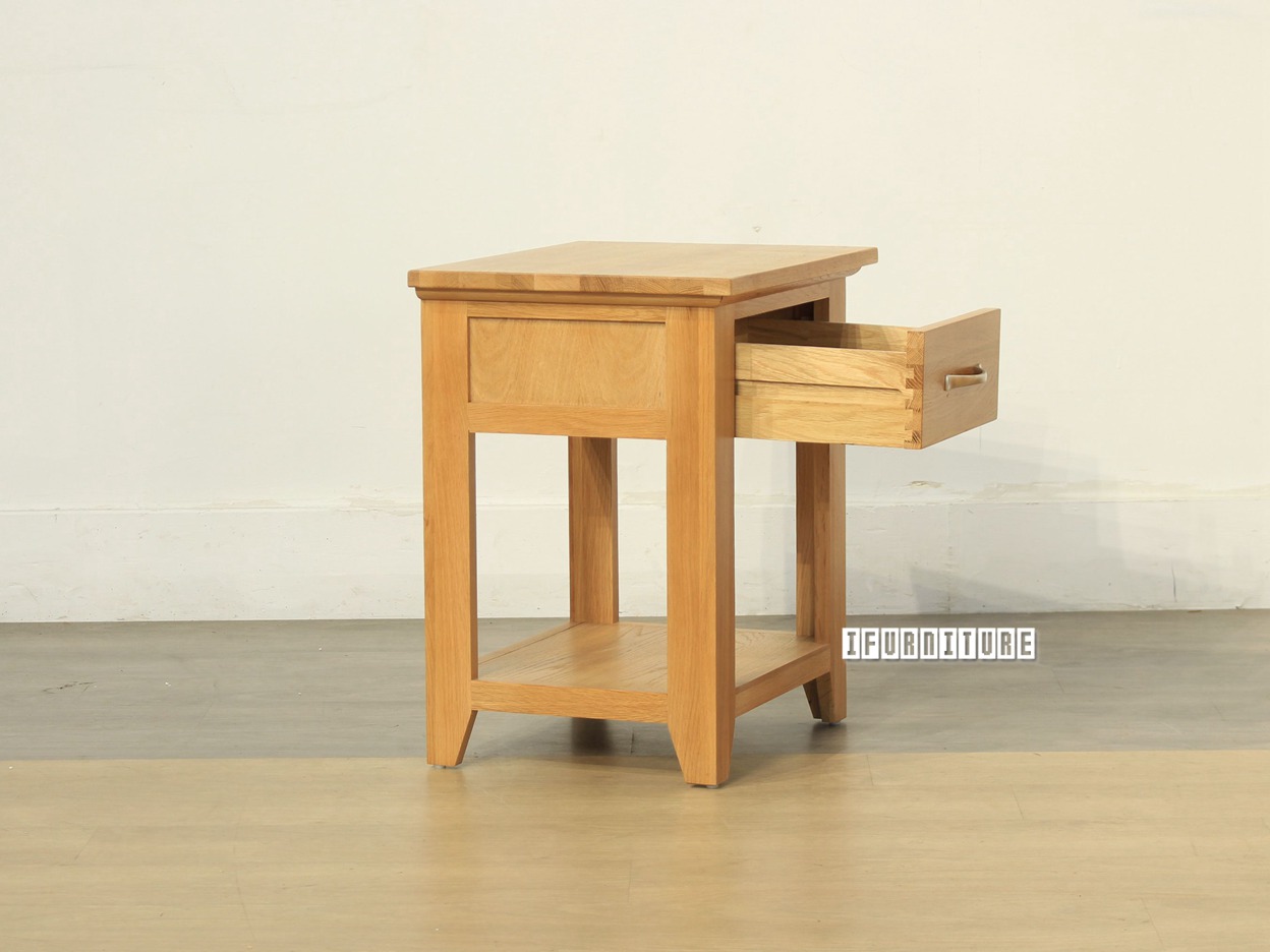 OAKLAND Solid Oak Side Table
