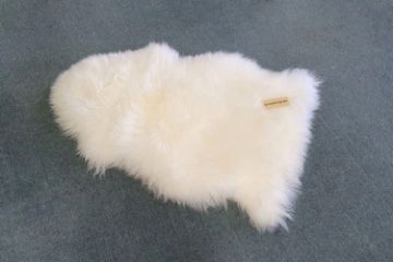 Picture of SHEEPSKIN Rug (White) -  Small