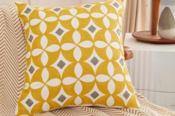 Picture of GEOMETRIC Pattern Towel Embroidered Cushion with Inner (45cmx45cm)-Diamond-shaped Yellow Frame