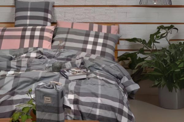 Picture of BONITA 4-Piece Bedding Set in Queen Size (Mocha Tryland)