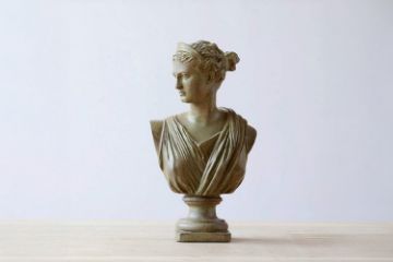 Picture of Classic Roman Bust Sculpture Ornaments Character Figure Resin Sculpture