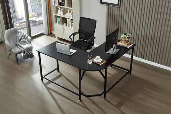 Picture of  [FLOOR MODEL CLEARANCE] VITALI 150 L-Shaped Computer Desk (Black) 