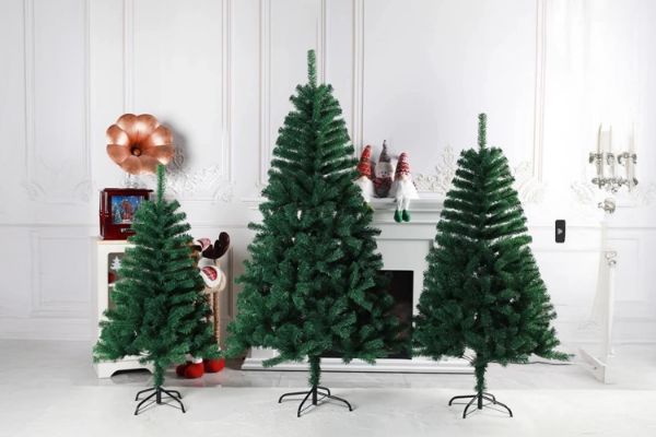 Picture of ARTIFICIAL Classic Green Christmas Tree (H150cm/H180cm/H210cm)