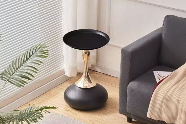 Picture of  [FLOOR MODEL CLEARANCE] LUMEN D38 Metal Frame with Paint Finish Side Table (Black)